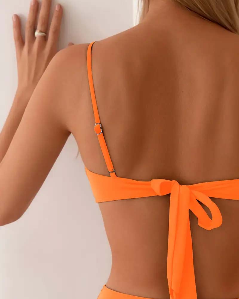 Iris | The Two-Piece That Turns Heads