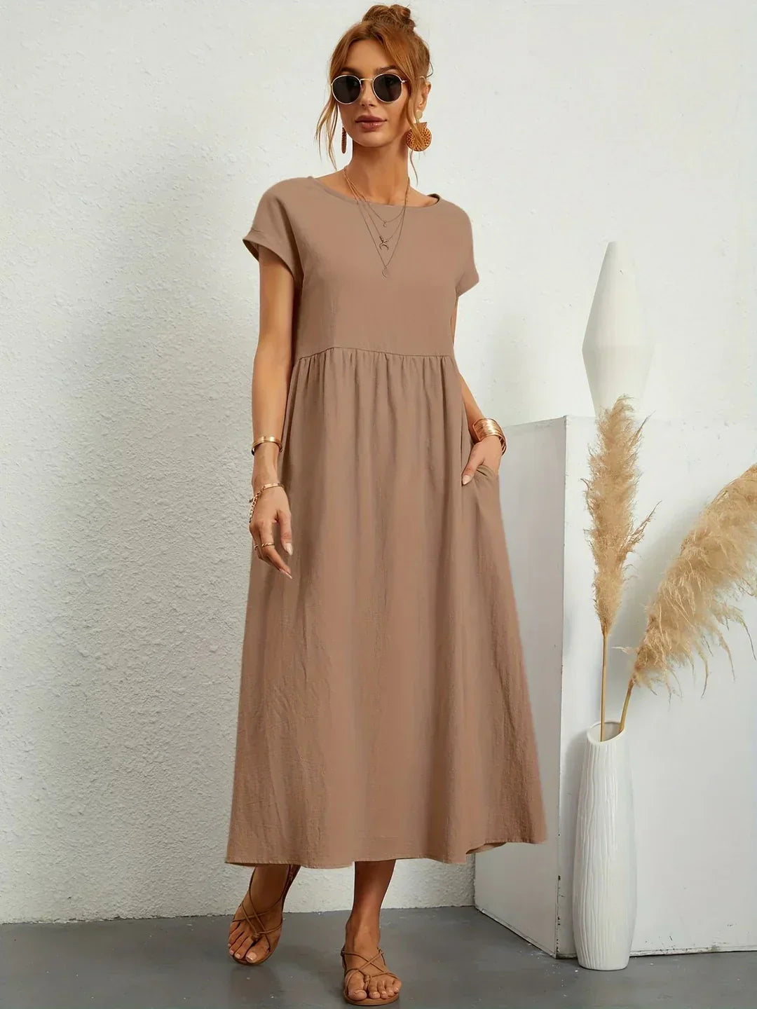 Elodie | Effortlessly Flowing All-Day Midi (Black)