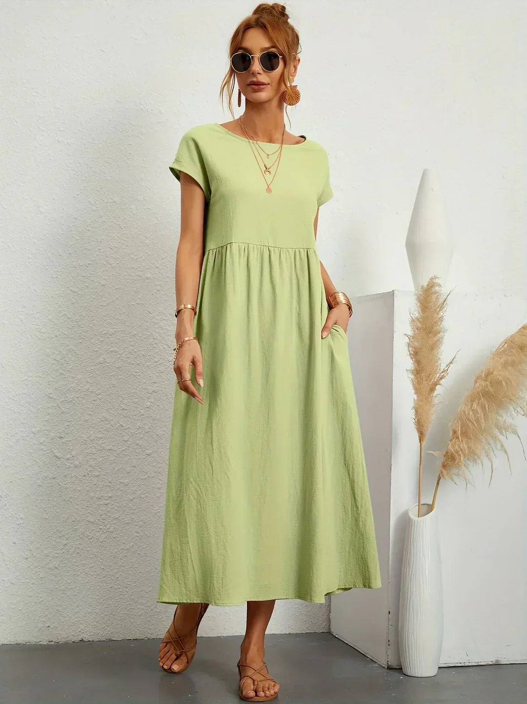 Elodie | Effortlessly Flowing All-Day Midi (Black)