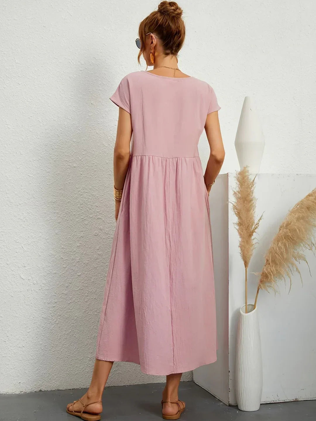 Elodie | Effortlessly Flowing All-Day Midi (Black)
