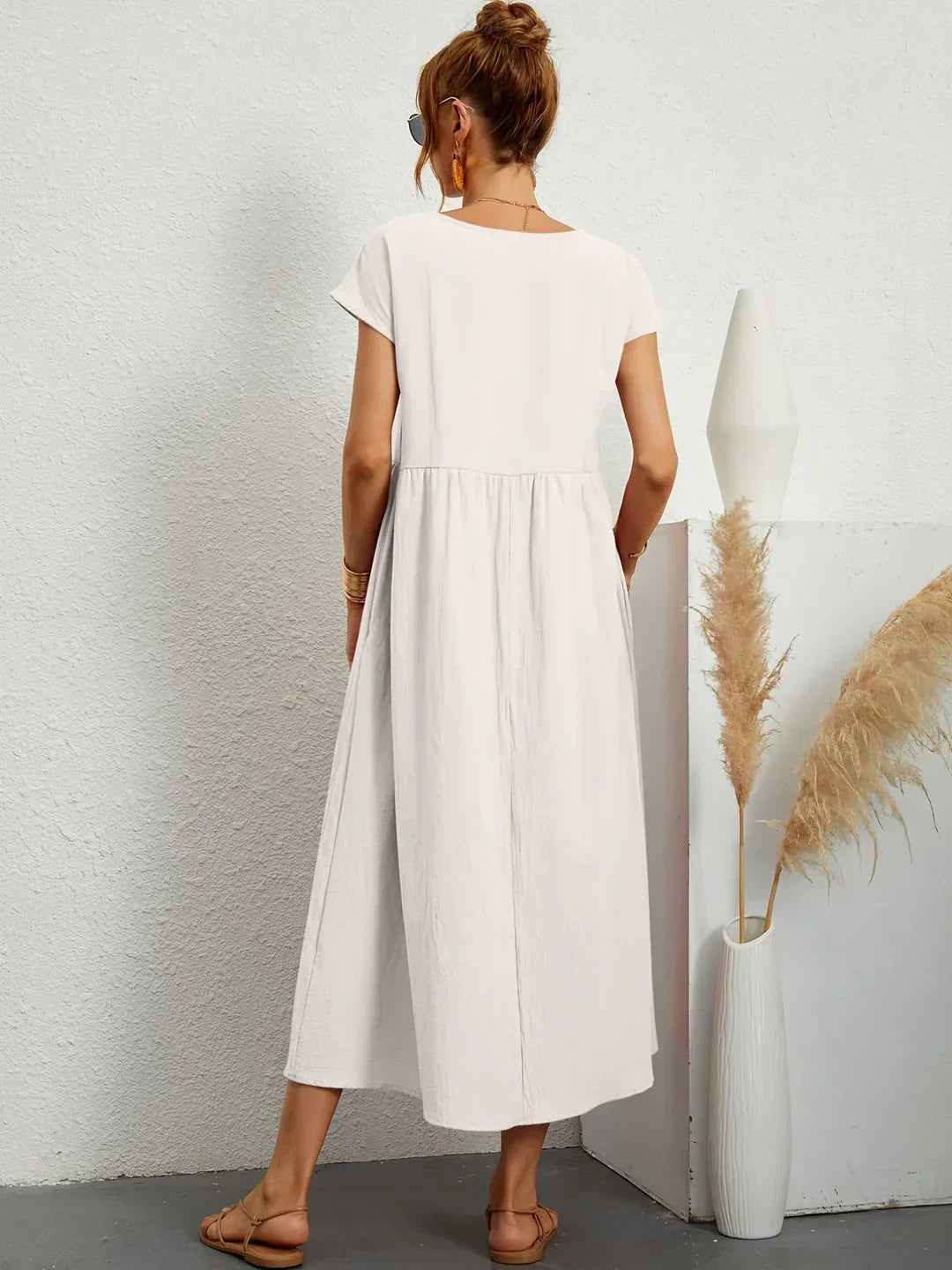 Elodie | Effortlessly Flowing All-Day Midi (Black)