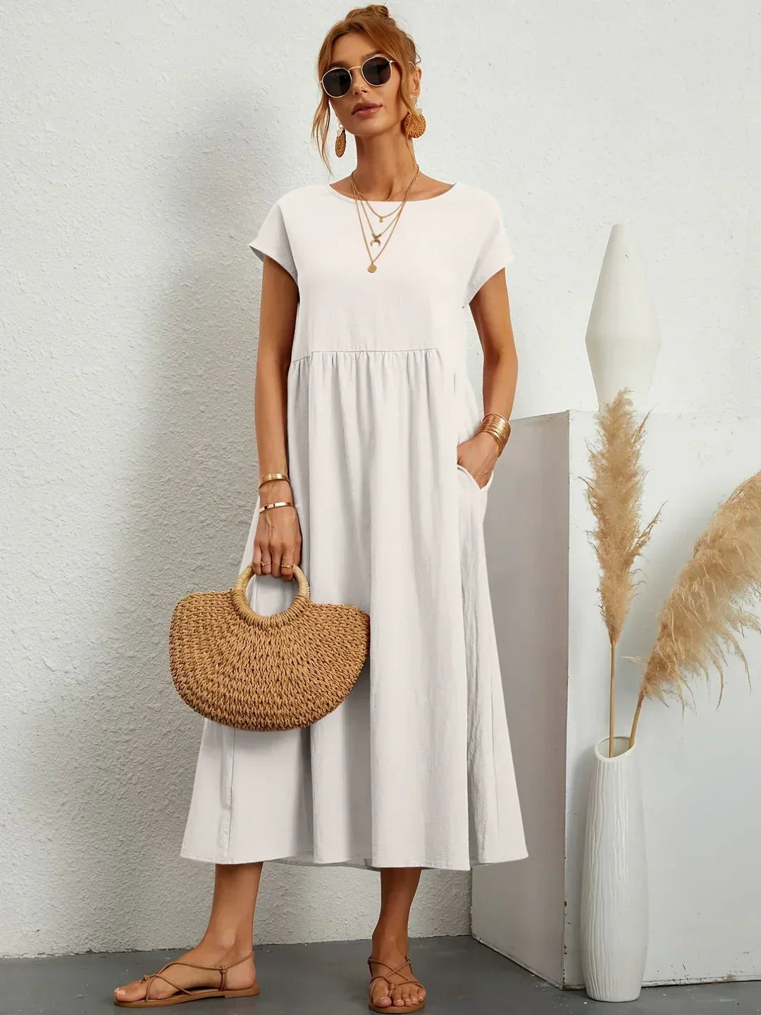 Elodie | Effortlessly Flowing All-Day Midi (Black)