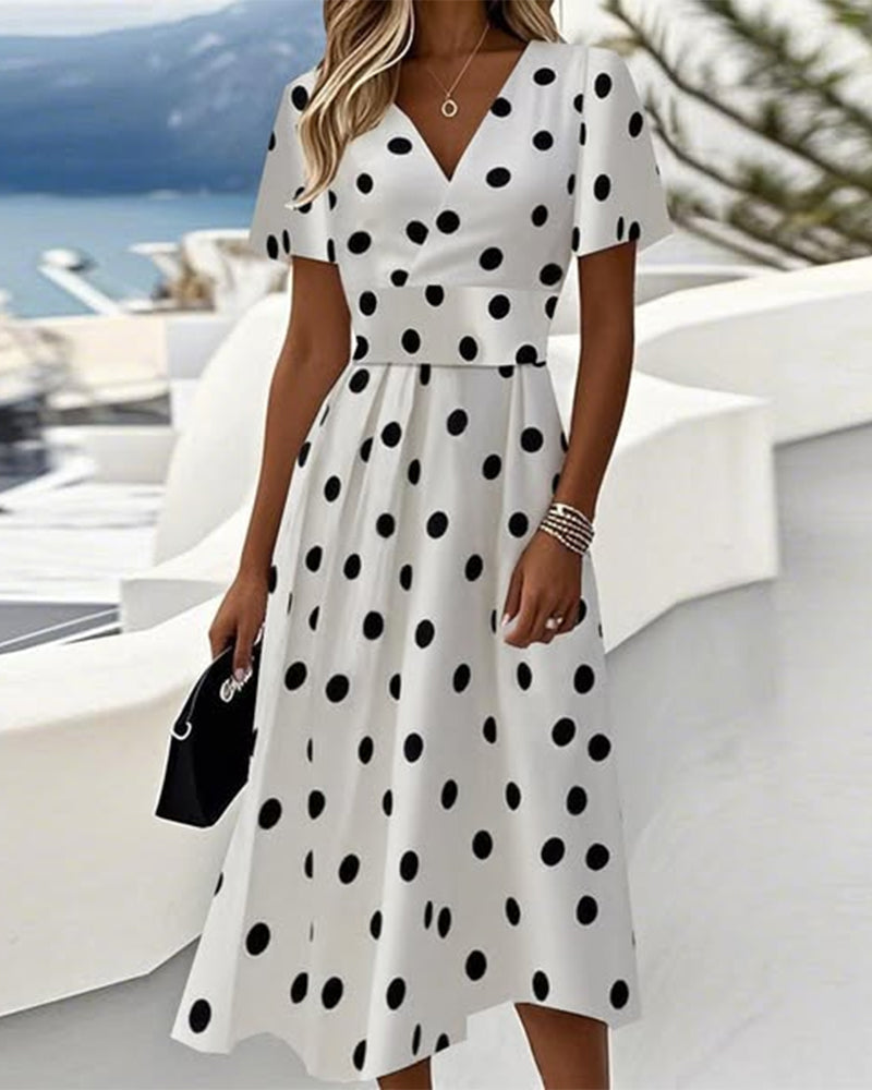 Marilyn | The Flattering All-Day Dot Dress