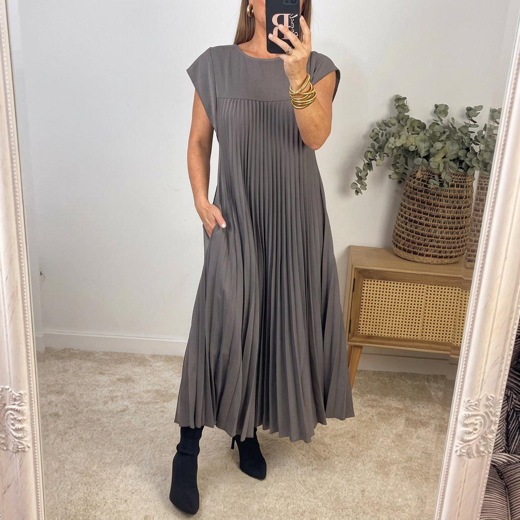 Ana | Timeless All-Day Comfort Dress